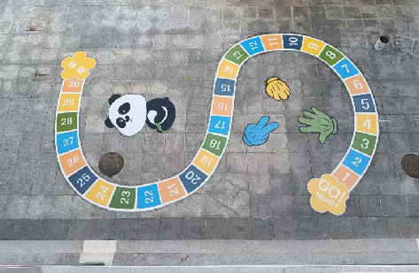  东兴地面游戏彩绘