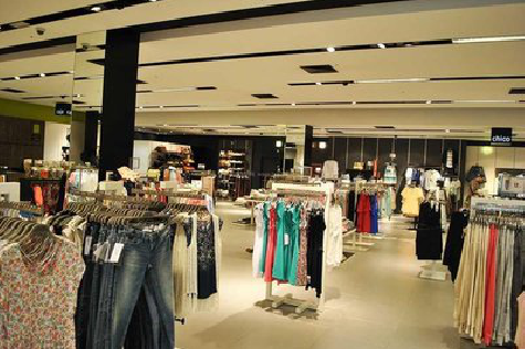  东兴商场里的店面怎么装修？